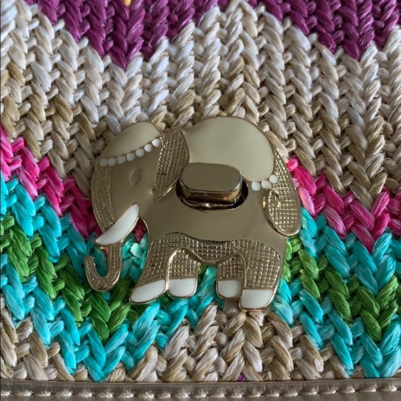 Lilly Pulitzer chevron elephant clutch (rare) - Picture 2 of 4